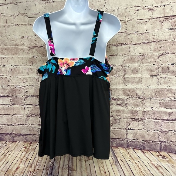 Land’s End Black Floral Swim Tankini Top - Picture 7 of 10